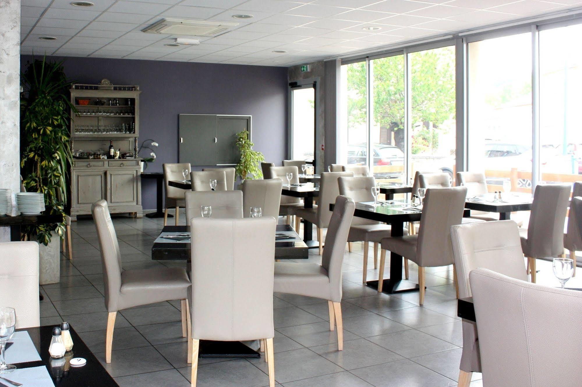 Hotel Le Midi Montaigu-de-Quercy Eksteriør bilde